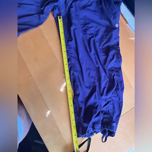 Lululemon cropped dance pants - Picture 10 of 14